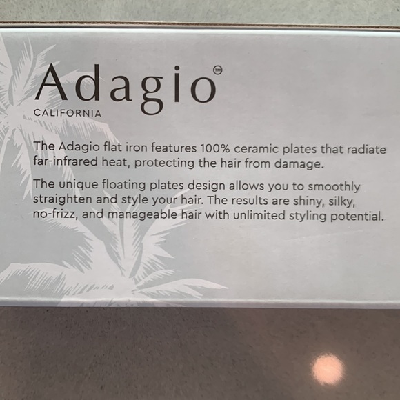 Adagio California Not So Mini Ceramic Flat Iron - 100% Ceramic Hair Straightener - Picture 5 of 6